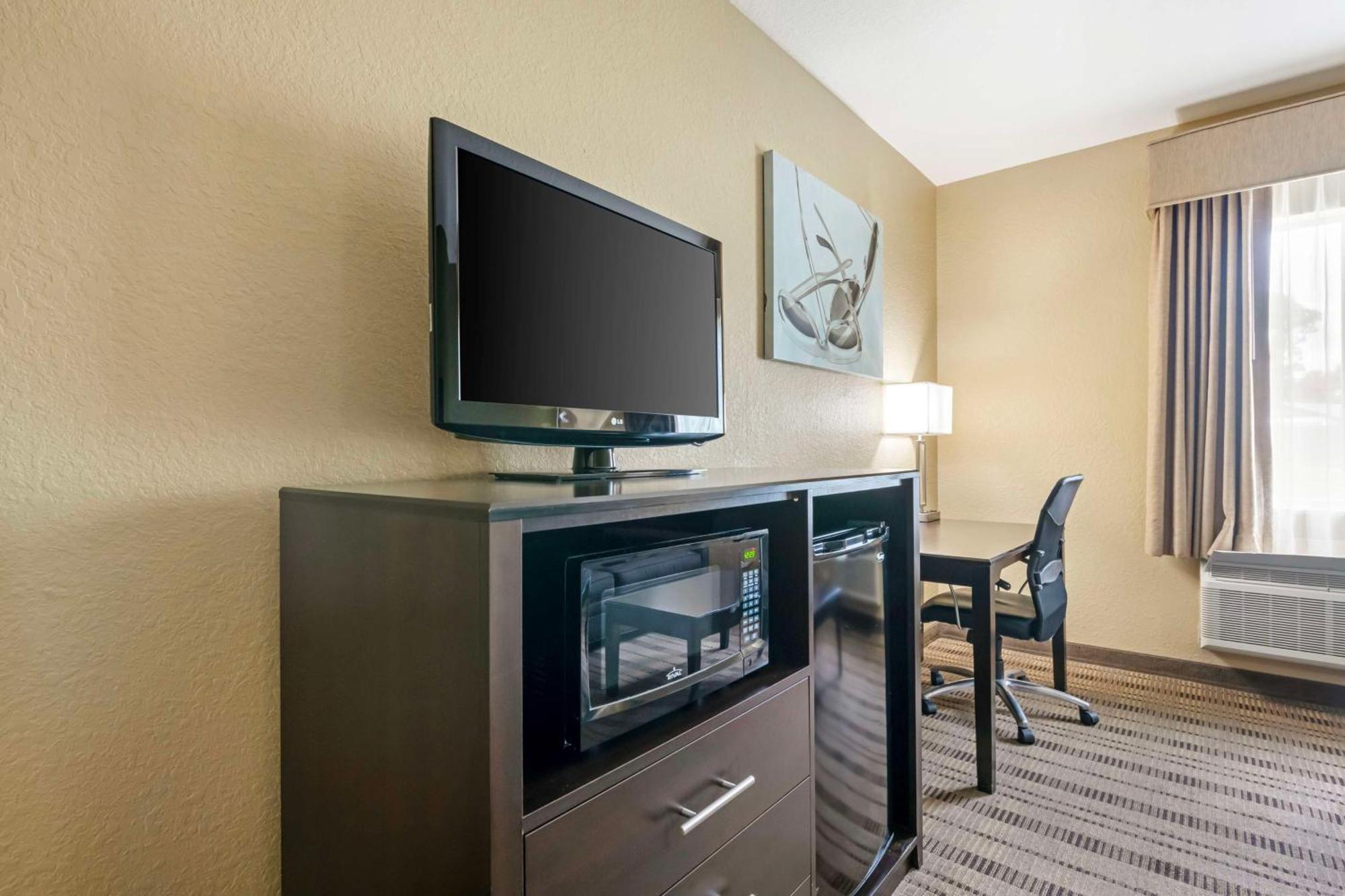 Best Western Edgewater Inn Екстериор снимка
