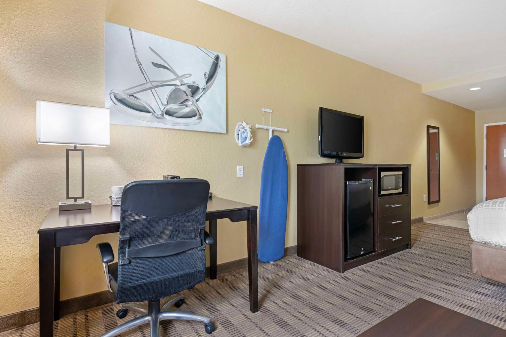 Best Western Edgewater Inn Екстериор снимка