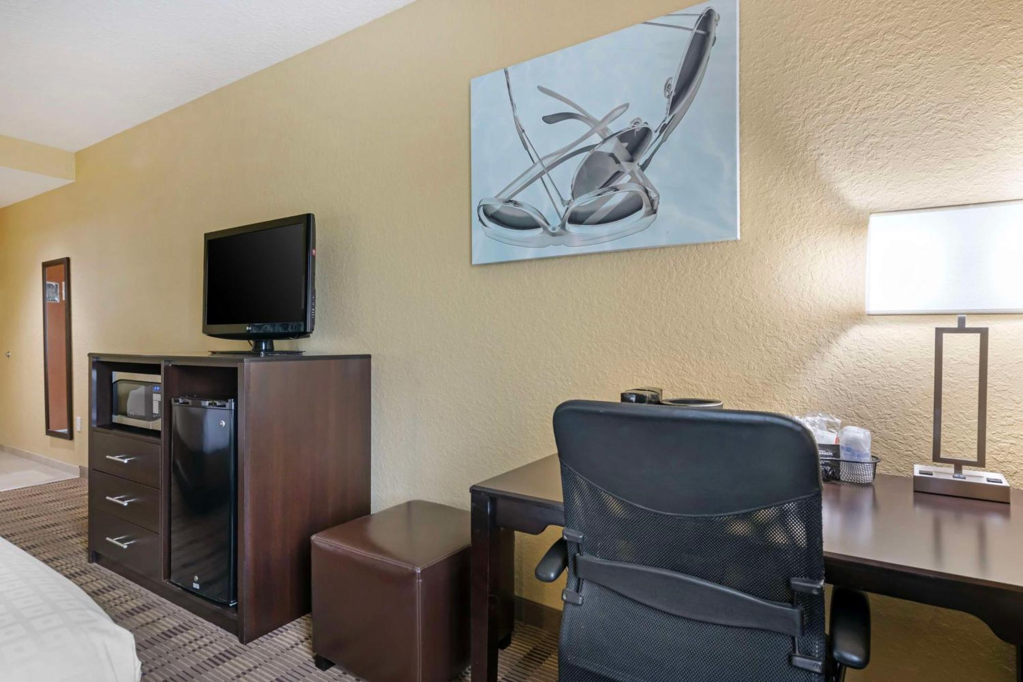 Best Western Edgewater Inn Екстериор снимка